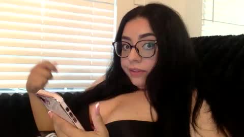 Snapshot of midnightbruja111 chatting on 12/01/25, 07:30 midnightbruja111 online show from 12/01/25, 07:30