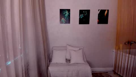 midnighteaura online show from 03/21/26, 08:19