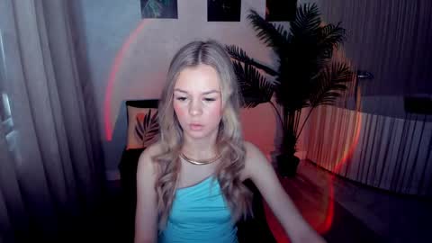 Snapshot of midnighteaura chatting on 04/28/26, 11:26 midnighteaura online show from 04/28/26, 11:26