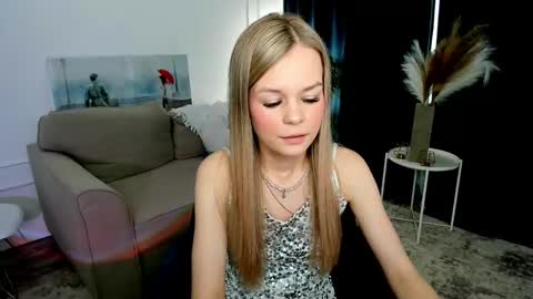 Snapshot of midnighteaura chatting on 05/10/26, 11:26 midnighteaura online show from 05/10/26, 11:26