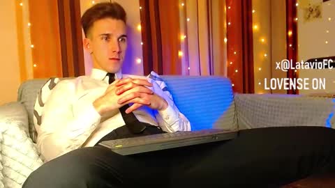 Alexey or just Alex online show from 12/19/25, 07:10