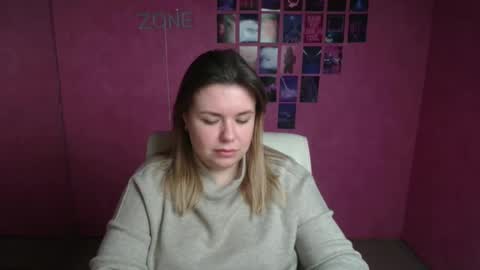 Snapshot of midnightmariana chatting on 11/24/25, 06:35 Mariana online show from 11/24/25, 06:35