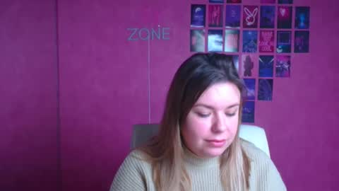 Snapshot of midnightmariana chatting on 11/26/25, 06:36 Mariana online show from 11/26/25, 06:36