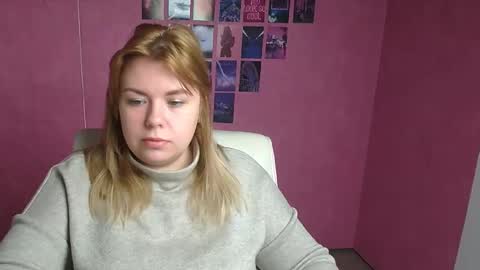 Snapshot of midnightmariana chatting on 12/14/25, 06:19 Mariana online show from 12/14/25, 06:19