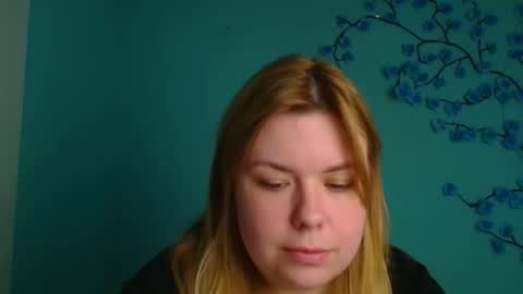 Mariana online show from 04/24/26, 05:43