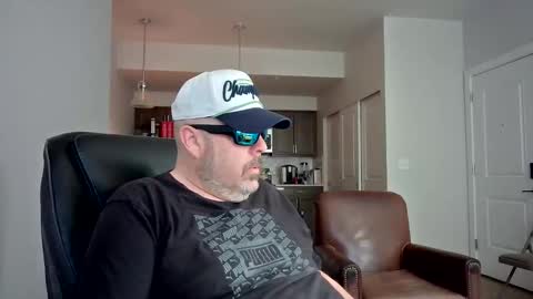 midnightmoonlight777 online show from 04/22/26, 05:25