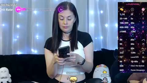 Snapshot of midnightpixie chatting on 04/29/26, 12:31 Jenna Talia online show from 04/29/26, 12:31