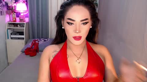 Snapshot of midnightraven27 chatting on 01/04/25, 05:05  Dont forget to follow online show from 01/04/25, 05:05