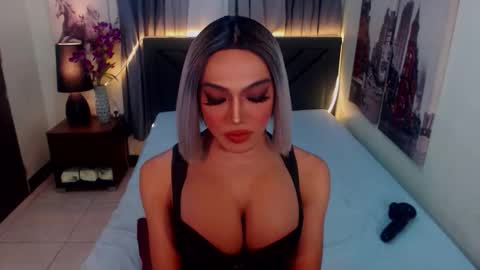 KATE online show from 12/14/25, 06:52