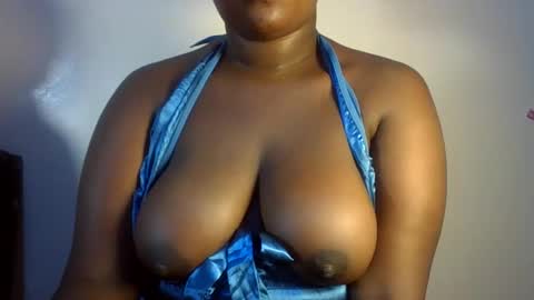 midnightt_curves online show from 06/07/26, 04:22
