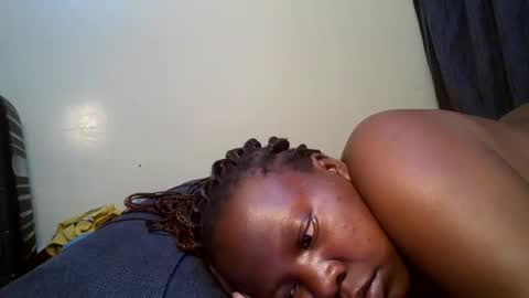 midnightt_curves online show from 06/11/26, 02:53