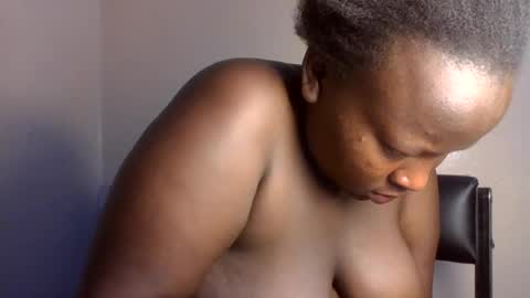 midnightt_curves online show from 06/24/26, 07:02