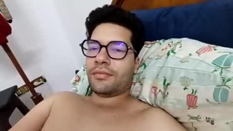 Snapshot of midoumas1 chatting on 07/01/26, 03:34 Sam online show from 07/01/26, 03:34