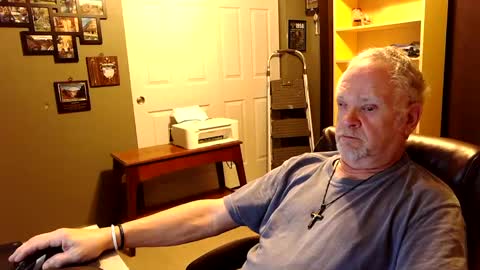 midwestdad09 online show from 09/29/25, 01:55