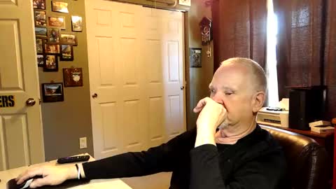 midwestdad09 online show from 11/04/25, 05:23