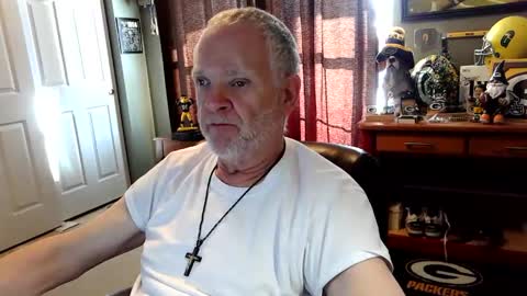 midwestdad09 online show from 12/16/25, 07:19