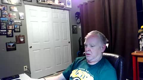 midwestdad09 online show from 03/15/26, 08:42