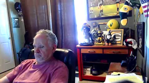 Snapshot of midwestdad09 chatting on 05/28/26, 02:14 midwestdad09 online show from 05/28/26, 02:14
