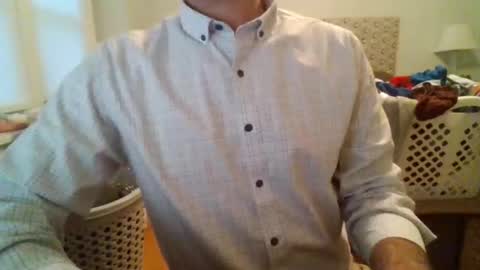 Snapshot of midwestdad2026 chatting on 01/14/26, 10:47 midwestdad2026 online show from 01/14/26, 10:47