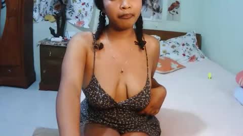Snapshot of miel_07 chatting on 05/05/26, 12:57 miel_07 online show from 05/05/26, 12:57
