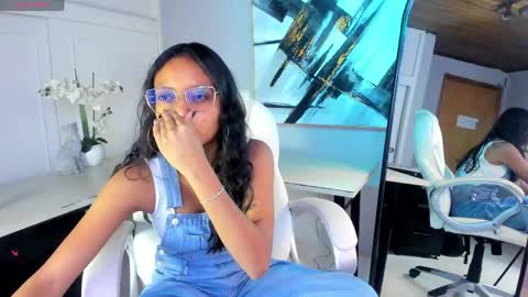 miel_ambar online show from 04/28/26, 03:39