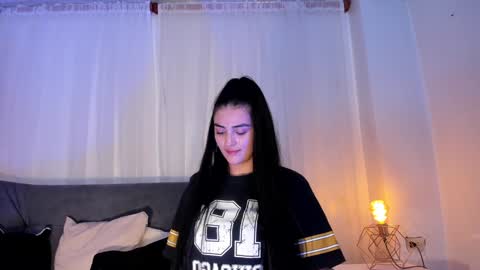 miel_gomez online show from 02/04/25, 12:08