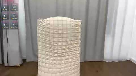 Mia online show from 12/16/25, 04:12