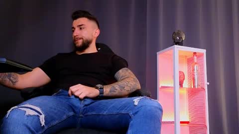 MightyAaron online show from 02/10/25, 07:26