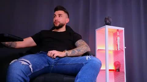 MightyAaron online show from 02/11/25, 03:40