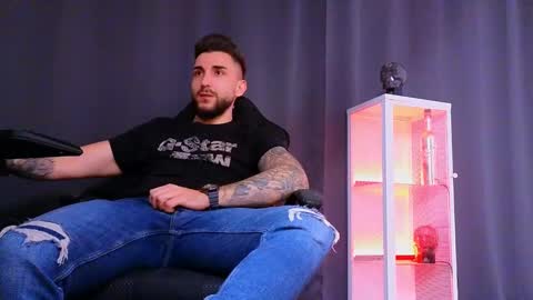 MightyAaron online show from 02/13/25, 06:59