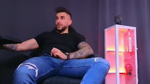 MightyAaron online show from 02/21/25, 01:22