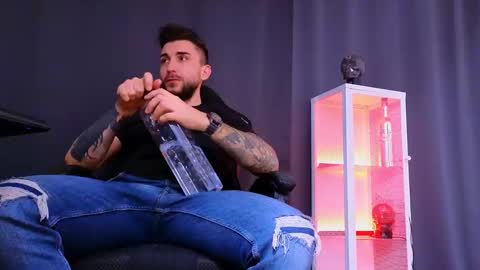 MightyAaron online show from 03/07/25, 01:40