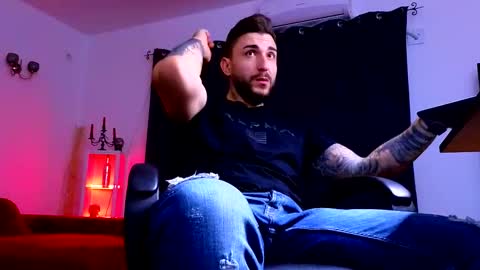 MightyAaron online show from 09/26/25, 04:38