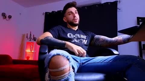 MightyAaron online show from 10/11/25, 03:50