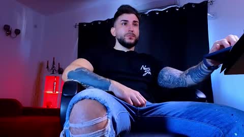 MightyAaron online show from 10/28/25, 09:57