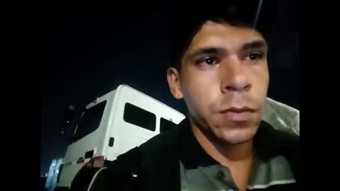 Snapshot of miguel_angelxxx chatting on 11/06/25, 03:07 miguel online show from 11/06/25, 03:07