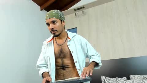 Snapshot of miguelsanfrancisco chatting on 01/03/25, 02:32 miguelsanfrancisco online show from 01/03/25, 02:32