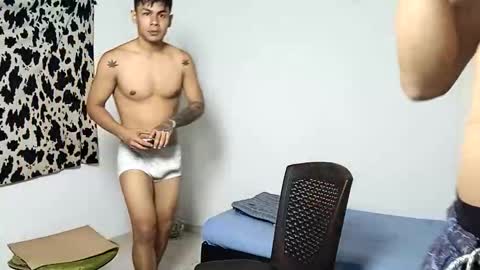 Miguel Angel Santos online show from 04/02/26, 06:11