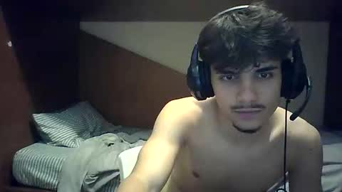 Snapshot of migueltomas34 chatting on 06/11/26, 12:32 migueltomas34 online show from 06/11/26, 12:32