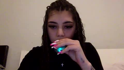 mihaela4467922 online show from 04/19/26, 09:50