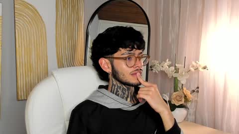 MIHAIL LEROY finally independent model online show from 02/04/25, 11:27