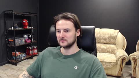 Snapshot of mihasikd chatting on 01/12/25, 03:14 Misha Winchester online show from 01/12/25, 03:14