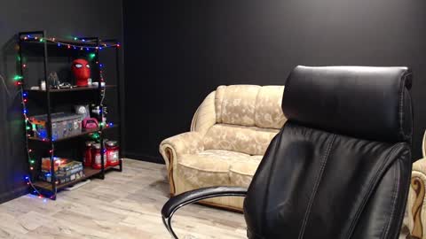 Snapshot of mihasikd chatting on 01/13/25, 03:26 Misha Winchester online show from 01/13/25, 03:26