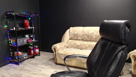 Snapshot of mihasikd chatting on 01/15/25, 12:58 Misha Winchester online show from 01/15/25, 12:58