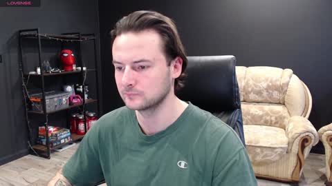 Snapshot of mihasikd chatting on 01/21/25, 10:52 Misha Winchester online show from 01/21/25, 10:52