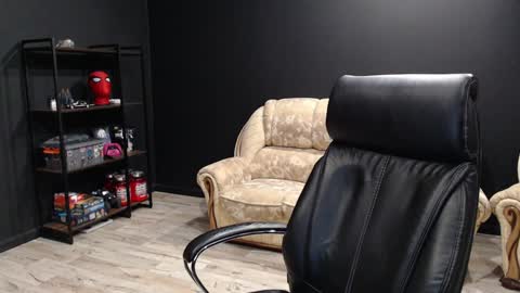 Snapshot of mihasikd chatting on 01/30/25, 04:02 Misha Winchester online show from 01/30/25, 04:02