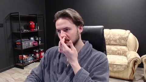 Snapshot of mihasikd chatting on 02/03/25, 10:03 Misha Winchester online show from 02/03/25, 10:03