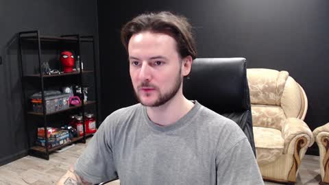 Snapshot of mihasikd chatting on 02/05/25, 09:15 Misha Winchester online show from 02/05/25, 09:15