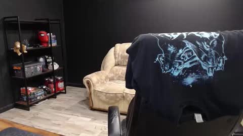 Snapshot of mihasikd chatting on 09/23/25, 06:22 Misha Winchester online show from 09/23/25, 06:22