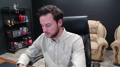 Snapshot of mihasikd chatting on 10/05/25, 02:37 Misha Winchester online show from 10/05/25, 02:37